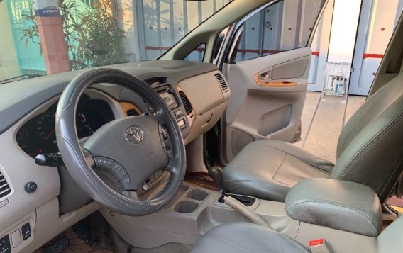 2010 Toyota Innova for sale in Manila-5