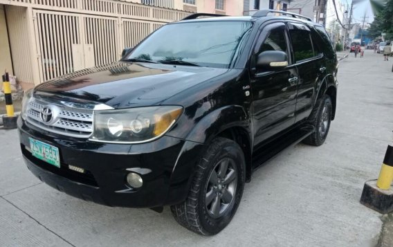 2009 Toyota Fortuner for sale in Quezon City-1