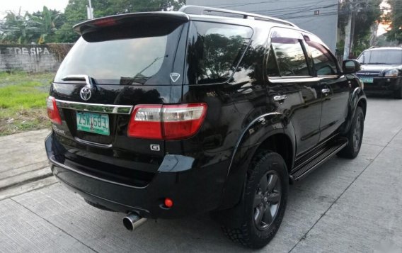 2009 Toyota Fortuner for sale in Quezon City-3