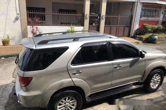 Silver Toyota Fortuner 2006 at 162000 km for sale-2