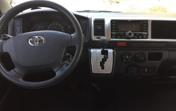 2015 Toyota Hiace for sale in Mandaue -6