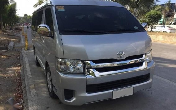 2015 Toyota Hiace for sale in Mandaue -1