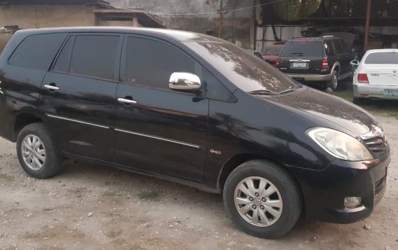 2010 Toyota Innova for sale in Cebu City-1