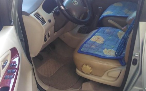 2005 Toyota Innova for sale in Manila-7