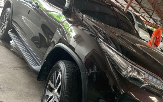 Selling Brown Toyota Fortuner 2018 in Quezon City-1