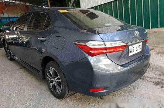 Toyota Corolla Altis 2017 at 20000 km for sale -3