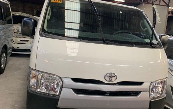 White Toyota Hiace 2018 for sale in Quezon City-7