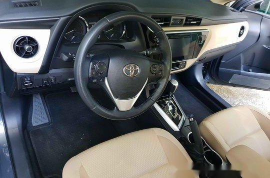 Toyota Corolla Altis 2017 at 20000 km for sale -7