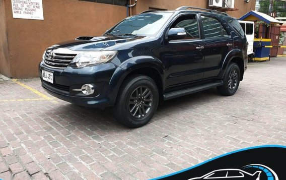 Toyota Fortuner 2010 for sale in Pasig -2