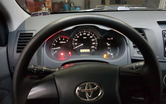 Toyota Hilux 2015 for sale in Cebu City-6