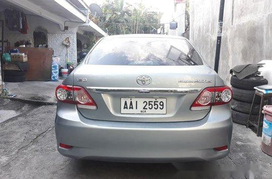 Sell Silver 2014 Toyota Corolla Altis at 78000 km-4