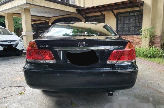 Black Toyota Camry 2005 at 81000 km for sale -2