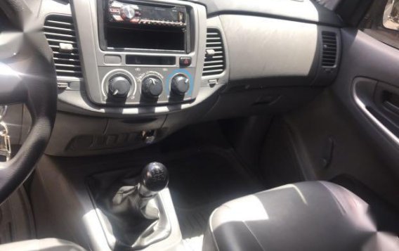 2013 Toyota Innova for sale in Quezon City-8