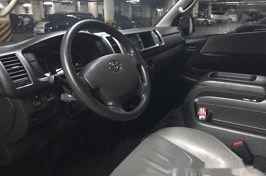 Sell White 2018 Toyota Hiace at 5000 km -9