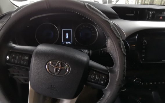Toyota Hilux 2018 for sale in Manila-5