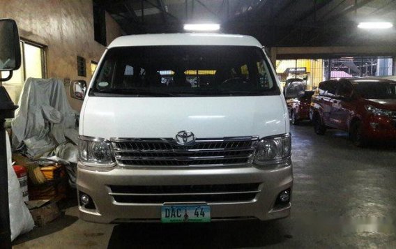 Sell White 2013 Toyota Hiace in Makati