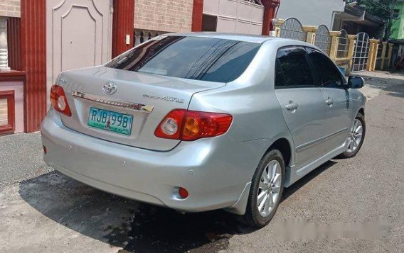 Silver Toyota Corolla Altis 2009 Automatic Gasoline for sale -2