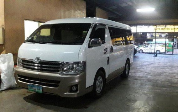 Sell White 2013 Toyota Hiace in Makati-7