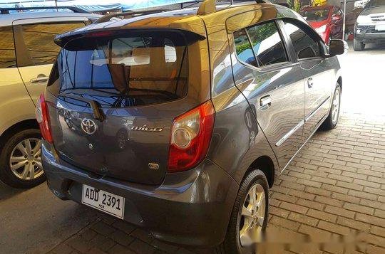 Selling Grey Toyota Wigo 2017 Automatic Gasoline at 18092 km -4