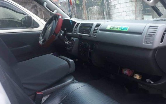 Used Toyota Hiace 2013 for sale in Manila-9