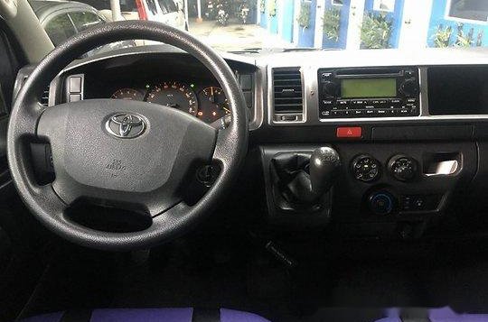 Used Toyota Hiace 2017 for sale in Makati-9