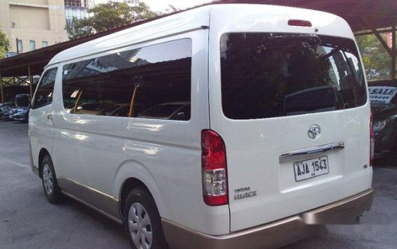 Toyota Hiace 2015 at 42000 km for sale-4