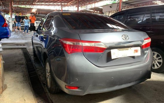 Gray Toyota Corolla Altis 2017 for sale in Quezon City-6