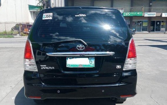 Black Toyota Innova 2011 Manual Diesel for sale-2