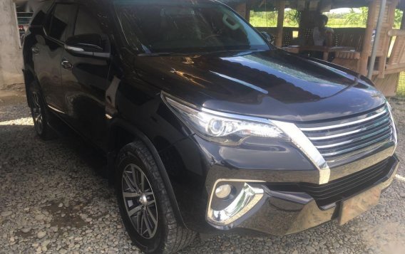 Used Toyota Fortuner V 2016 4x4 for sale in Cordon