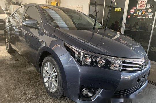 Selling Grey Toyota Corolla Altis 2017 at 5000 km-1