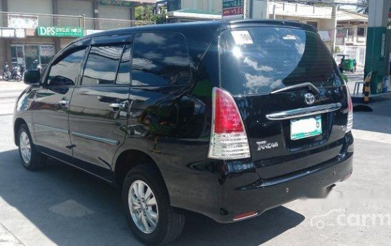 Black Toyota Innova 2011 Manual Diesel for sale-7