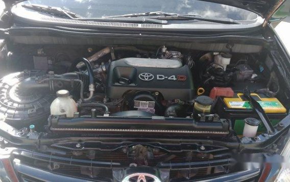 Black Toyota Innova 2011 Manual Diesel for sale-8