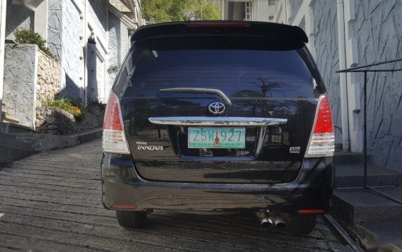 Toyota Innova 2009 for sale in Baguio-3