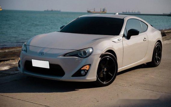 Toyota 86 2013 at 34000 km for sale-1