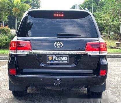 Selling Toyota Land Cruiser 2011 Automatic Diesel -3