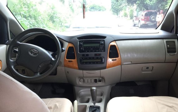 2010 Toyota Innova for sale in Quezon City-3