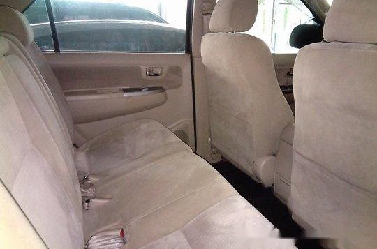 Used Toyota Fortuner 2006 at 100584 km for sale in Marikina-8