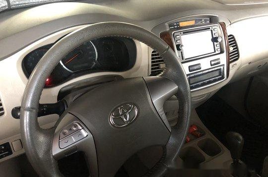 Selling Green Toyota Innova 2015 Automatic Diesel-4