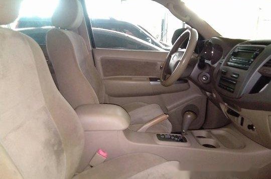 Used Toyota Fortuner 2006 at 100584 km for sale in Marikina-10