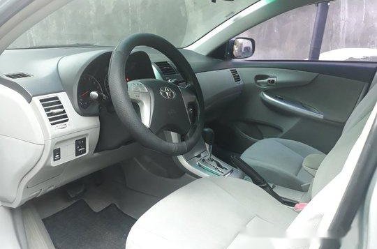 Silver Toyota Corolla Altis 2014 Automatic Gasoline for sale -5