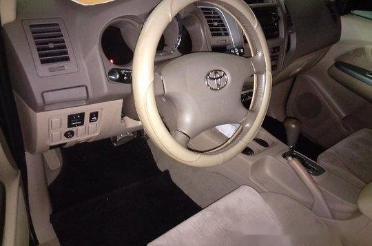 Used Toyota Fortuner 2006 at 100584 km for sale in Marikina-7