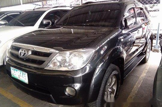 Used Toyota Fortuner 2006 at 100584 km for sale in Marikina-1