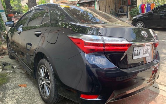 Second-hand Black Toyota Altis 2018 in Quezon City-3