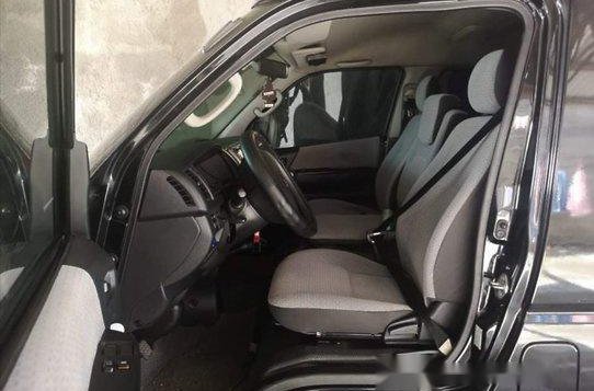 Black Toyota Hiace 2015 at 56182 km for sale -6