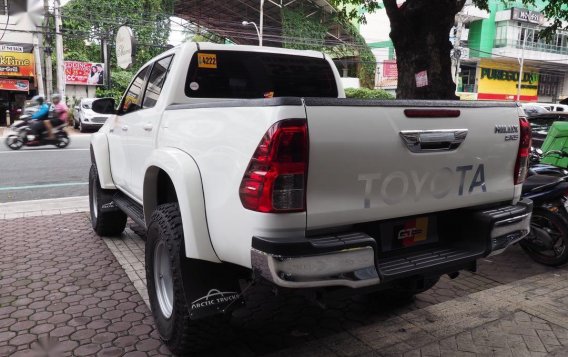 Used Toyota Hilux 2.8G 2016 4x4 Arctic for sale in Pasig-2