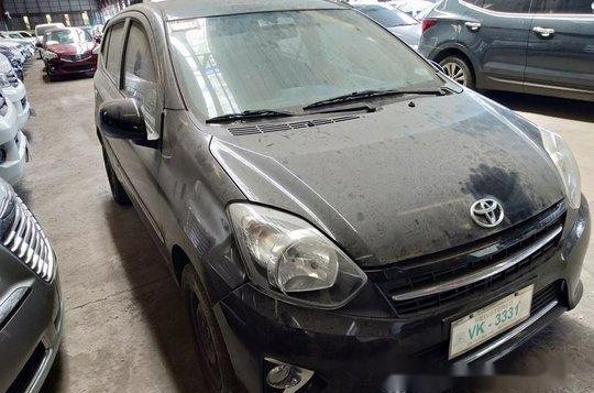 Black Toyota Wigo 2017 at 29000 km for sale