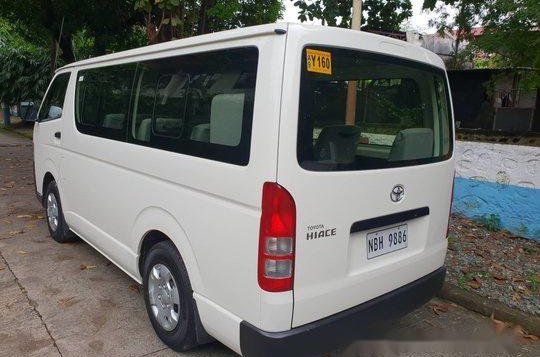 Selling White Toyota Hiace 2019 at 4000 km -4