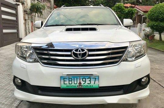 White Toyota Fortuner 2014 at 45000 km for sale-3
