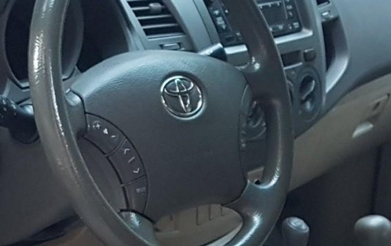 Used Toyota Hilux 2010 for sale in Guagua-4