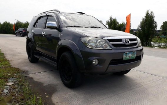 Toyota Fortuner 2006 for sale in Las Piñas-2